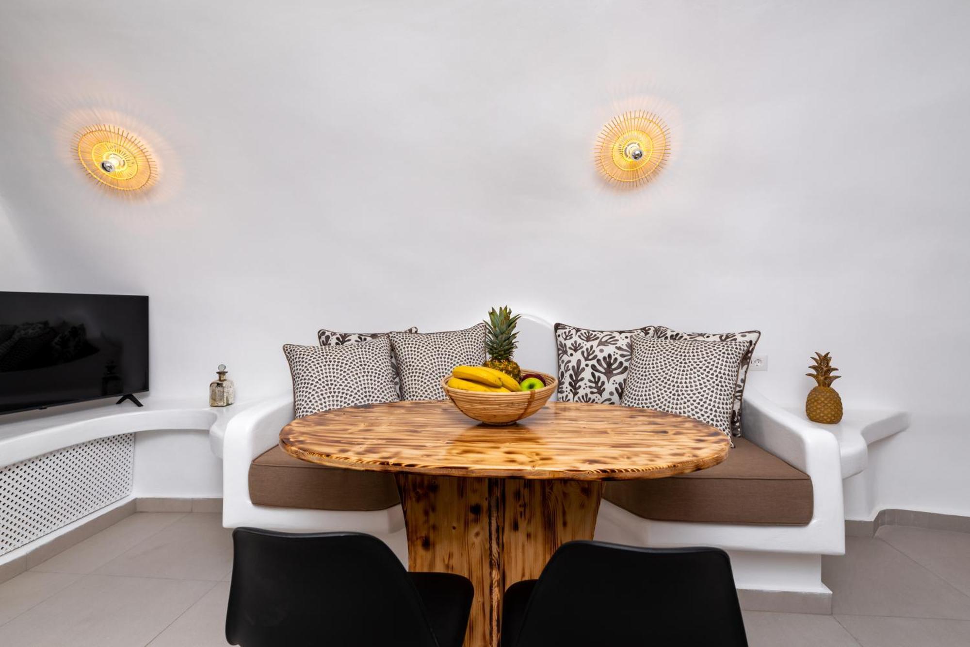 Deep Cave Suites Kontochori Fira  Eksteriør billede