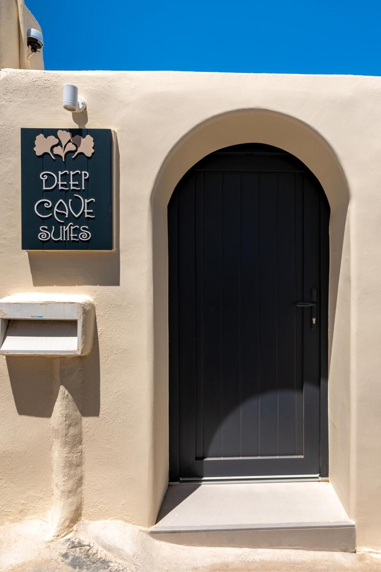 Deep Cave Suites Kontochori Fira  Eksteriør billede